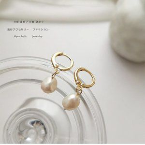 INS Style Baroque Minimalism Round Ear Hoop Irregular Pearl Drop Earrings